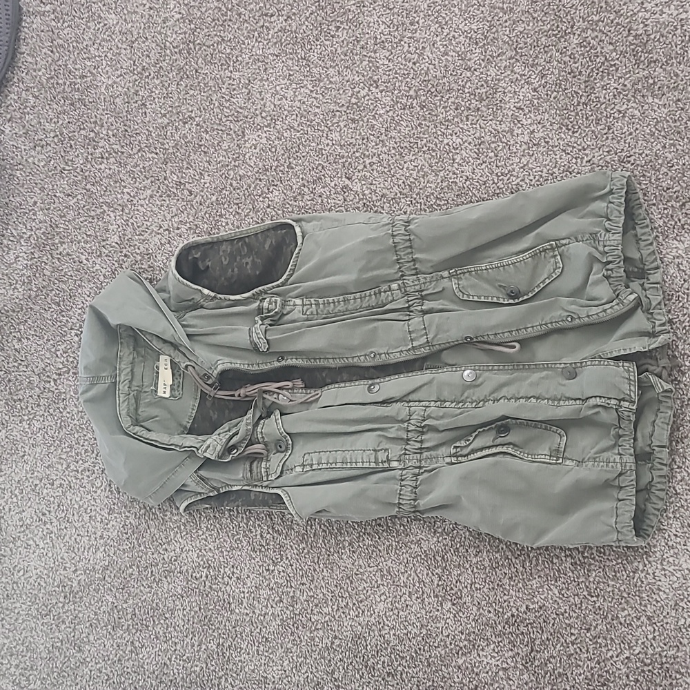 Anthropologie vest